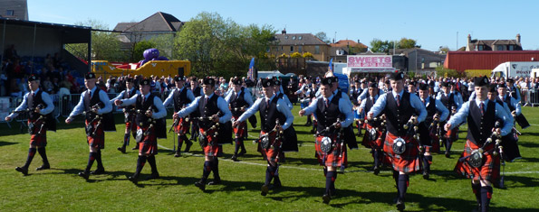 FMM leaving the field at Bathgate